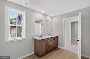44 Grayson Ln, Downingtown, PA 19335 - Photo 15