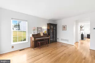 415 Carpenters Cove Ln, Downingtown, PA 19335 - Photo 9