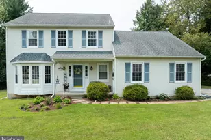 429 Deep Willow Dr, Exton, PA 19341 - Photo 3