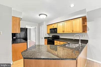 302 Brighton Circle, Devon, PA 19333 - Photo 7