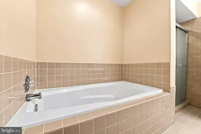 302 Brighton Circle, Devon, PA 19333 - Photo 17