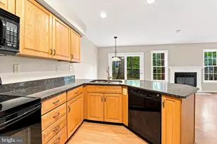 302 Brighton Circle, Devon, PA 19333 - Photo 5