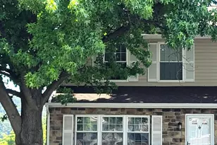 646 Lancaster Ct, Downingtown, PA 19335 - Photo 3