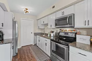 646 Lancaster Ct, Downingtown, PA 19335 - Photo 11