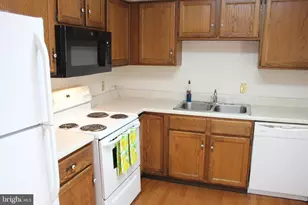 178 Valley Stream Cir, Chesterbrook, PA 19087 - Photo 11