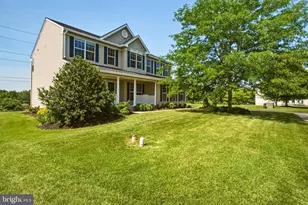123 Riverside Ln, Coatesville, PA 19320 - Photo 3