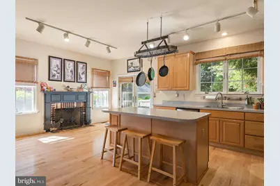 605 Huntington Drive, Downingtown, PA 19335 - Photo 5