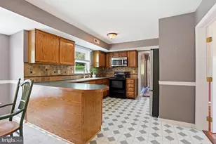 422 S Saddlebrook Cir, Chester Springs, PA 19425 - Photo 23