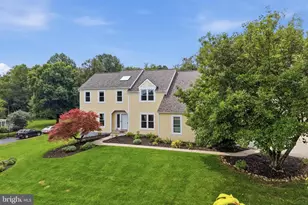 422 S Saddlebrook Cir, Chester Springs, PA 19425 - Photo 1