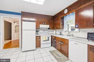 2407 E Kings Hwy, Coatesville, PA 19320 - Photo 9