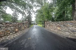 2608 Charlestown Rd, Phoenixville, PA 19460 - Photo 3