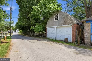 631 E Chestnut St, Coatesville, PA 19320 - Photo 35
