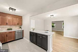 1024 W Bridge St, Phoenixville, PA 19460 - Photo 5