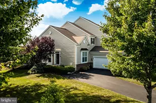 226 N Caldwell Cir, Downingtown, PA 19335 - Photo 3