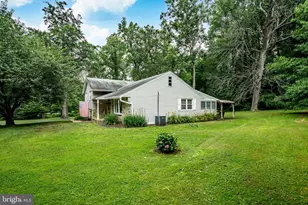 833 Hunt Club Ln, Chester Springs, PA 19425 - Photo 3