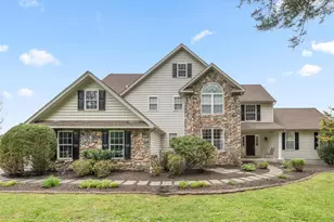 592 W Creek Rd, West Chester, PA 19382 - Photo 1