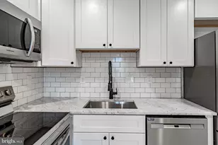 21 Gay St, Phoenixville, PA 19460 - Photo 3