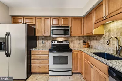 267 Valley Stream Lane, Chesterbrook, PA 19087 - Photo 3