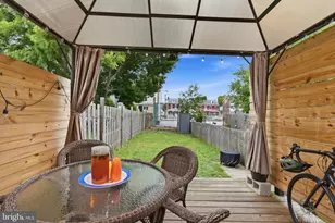 317 Hall St, Phoenixville, PA 19460 - Photo 15