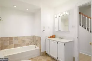 57 Longview Cir, Berwyn, PA 19312 - Photo 25