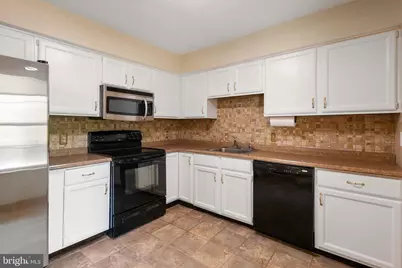 192 Valley Stream Lane #192, Chesterbrook, PA 19087 - Photo 5