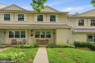 292 Carlyn Ct, Downingtown, PA 19335 - Photo 1