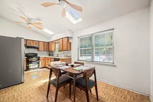 102 Montgomery Dr, Coatesville, PA 19320 - Photo 11
