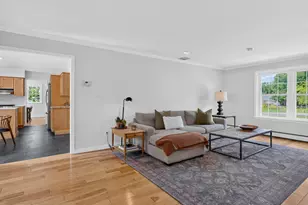 7 Carriage Dr, Downingtown, PA 19335 - Photo 11
