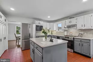 69 N Spring Ln, Phoenixville, PA 19460 - Photo 9