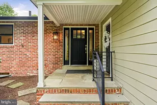 749 Bair Rd, Berwyn, PA 19312 - Photo 3