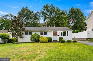 717 S Wayne St, West Chester, PA 19382 - Photo 1