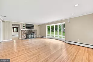 14 Laurel Cir, Malvern, PA 19355 - Photo 5