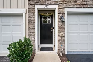 337 Dawson Pl, Downingtown, PA 19335 - Photo 3