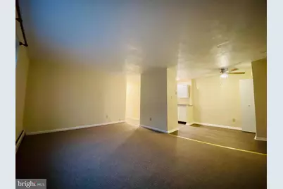 120 N Penn Street #A11, Spring City, PA 19475 - Photo 3