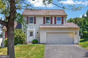 221 Flagstone Cir, Coatesville, PA 19320 - Photo 1