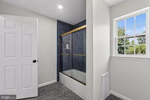 221 Flagstone Cir, Coatesville, PA 19320 - Photo 21