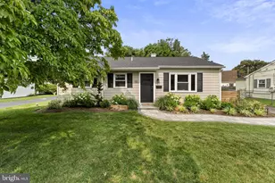113 Manor Rd, Paoli, PA 19301 - Photo 3