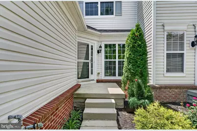 228 N Caldwell Circle, Downingtown, PA 19335 - Photo 5