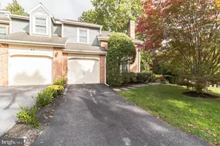 48 Stonehurst Ct, Tredyffrin, PA 19087 - Photo 1