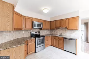 48 Stonehurst Ct, Tredyffrin, PA 19087 - Photo 5