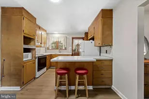 250 Watson Ave, Coatesville, PA 19320 - Photo 13