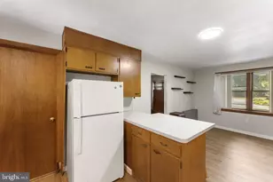 250 Watson Ave, Coatesville, PA 19320 - Photo 17