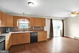 447 Cahill Cir, Honey Brook, PA 19344 - Photo 9