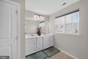 1303 Rodebuck Dr, Romansville, PA 19320 - Photo 27