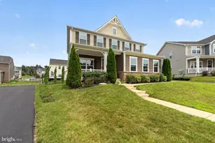 1303 Rodebuck Dr, Romansville, PA 19320 - Photo 3