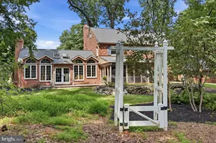 13 Stonehenge Ln, Malvern, PA 19355 - Photo 11