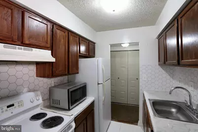 2407 Pond View Drive #2407, West Chester, PA 19382 - Photo 3