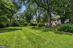 7 Manor View Cir, Malvern, PA 19355 - Photo 19