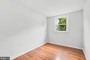 889 Oxford Ave, Phoenixville, PA 19460 - Photo 13