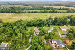 2604 Pheasant Run Ln, Spring City, PA 19475 - Photo 45